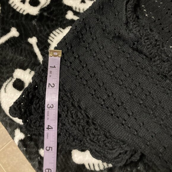 RICKI'S Vintage black short-sleeve scalloped shawl collar v-neck cardigan MEDIUM - Picture 11 of 15